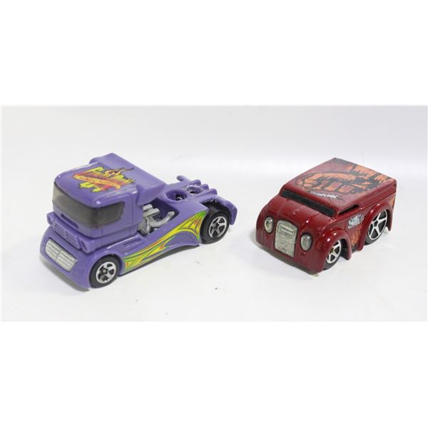 LOT OF 2 HOTWHEELS 1998,2003