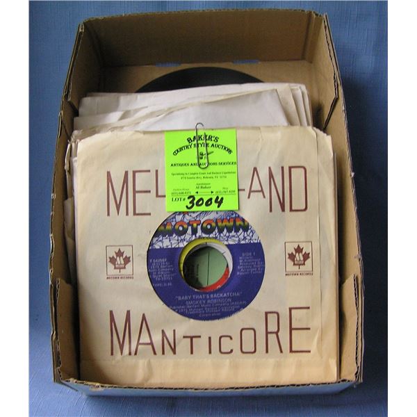 Mixed group of vintage 45 RPM records