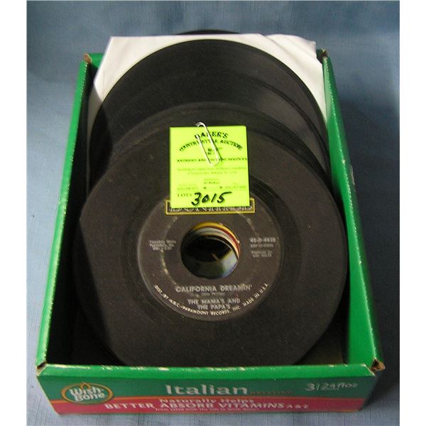 Mixed group of vintage 45 RPM records