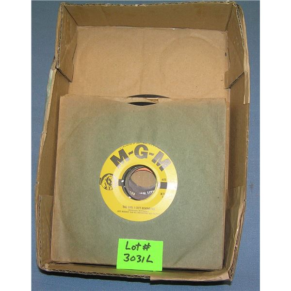 Mixed group of vintage 45 RPM records