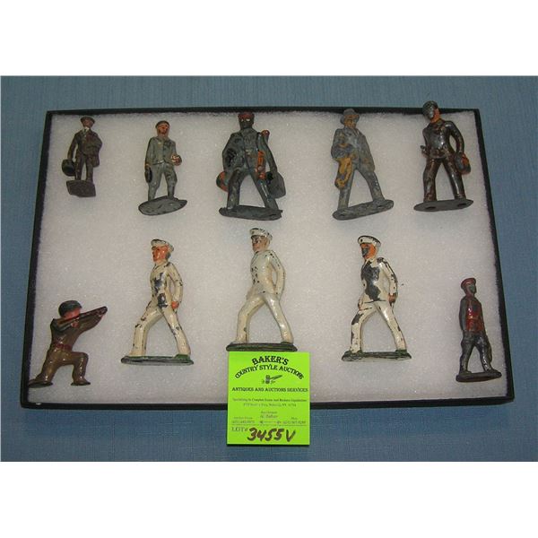 Early American service men and civilians