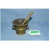 Image 1 : Miniature brass morter and pestle set