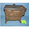 Image 1 : Cast iron crescent child's stove