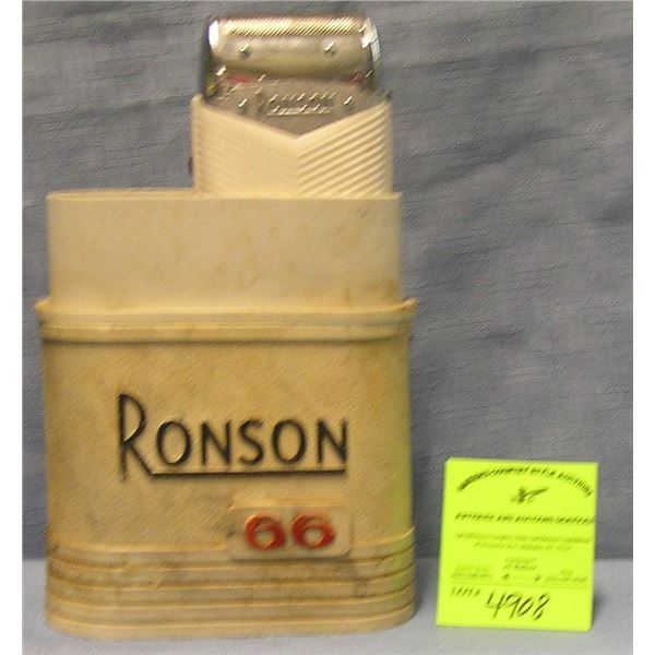Vintage Ronson shaving kit