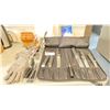 Image 1 : VICTORINOX PROFESSIONAL CHEF KNIFE SET IN SOFT TRANSPORT CASE, STEEL MESH CUTTING GLOVES,