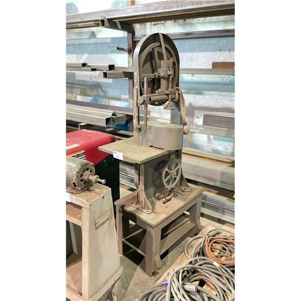 GREY INDUSTRIAL VERTICAL BANDSAW ON STAND