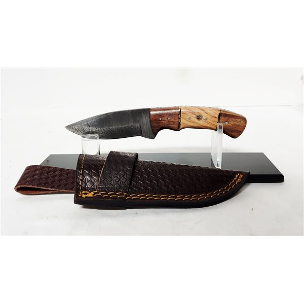 Woodsman-Damascus Steel knife & sheath