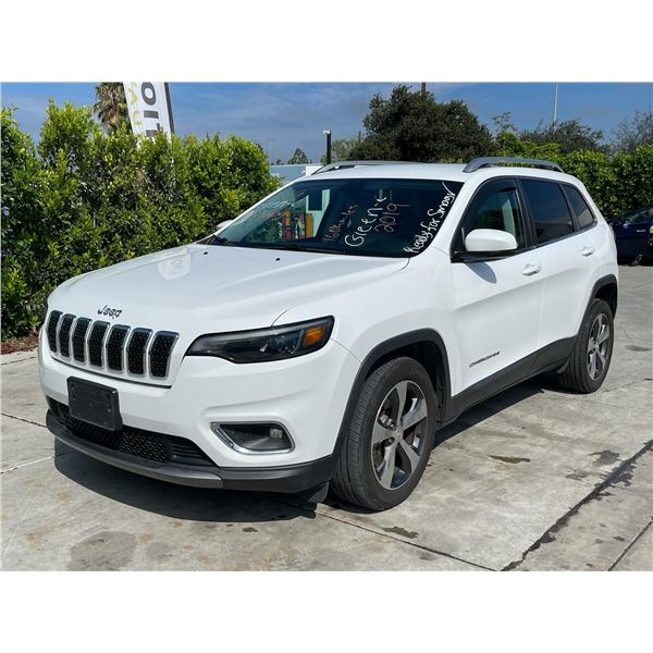 JEEP  CHEROKEE 2019 REPO- WAIT/TITLE