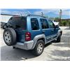 Image 3 : JEEP  LIBERTY 2005 O/S TITLE 2 DAYS