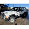 Image 1 : JEEP  CHEROKEE 1986 T-DONATION