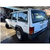 Image 4 : JEEP  CHEROKEE 1986 T-DONATION