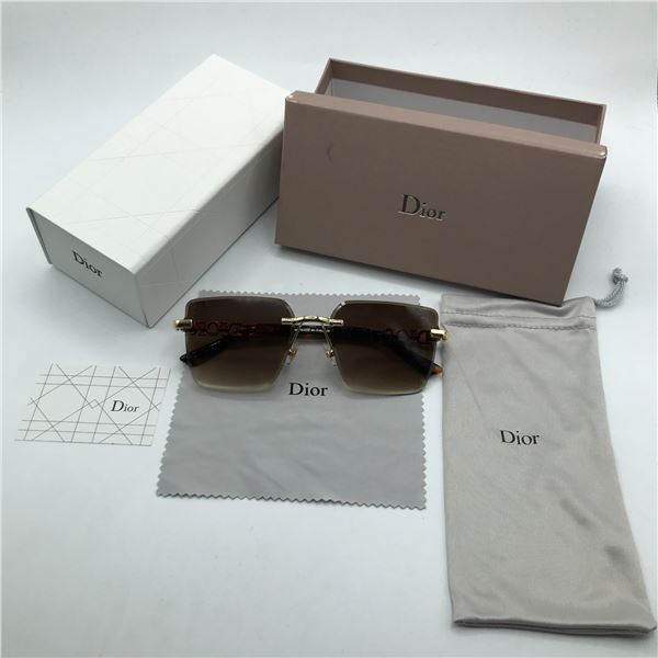 BNIB SUNGLASSES WITH CASE AND ACCESSORIES