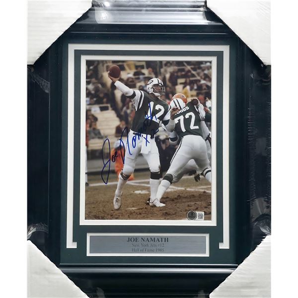 JOE NAMATH SIGNED AND FRAMED PICTURE - BECKETT COA