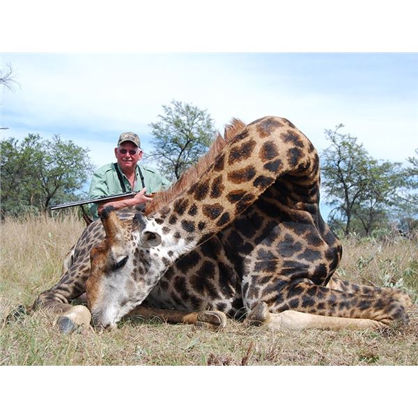 7-Day South Africa Giraffe & Blesbuck Hunt for 1 or 2 Hunters & 1 or 2 Non-Hunters
