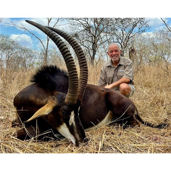 10-Day Mozambique Plains Game Daily Rates for 1 Hunter & 1 Non-Hunter