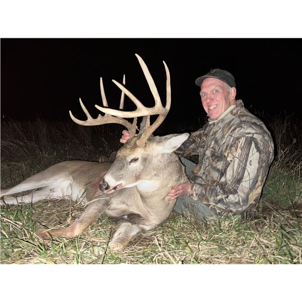 Missouri Rut Archery Whitetail Deer Hunt for One Hunter and Crossbow  Northeast Missouri Outfitters