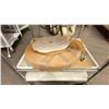 Image 8 : LIPOLASER COMMERCIAL ELECTRIC ESTHETICIANS LASER SYSTEM ON 3 TIER MOBILE CART WITH KEYS & CONTENTS