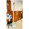 Image 1 : 2 MOUNTAIN COMMERCIAL ELECTRIC HEIGHT / WEIGHT SCALE