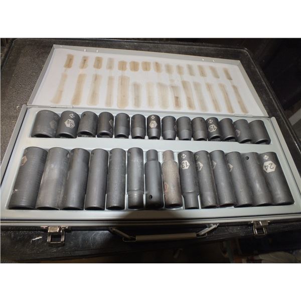 Mastercraft 1/2" Drive Socket Set