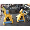 Image 1 : Two 3 Ton Jack Stands
