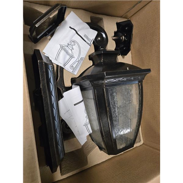 5 Outdoor Light Fixtures