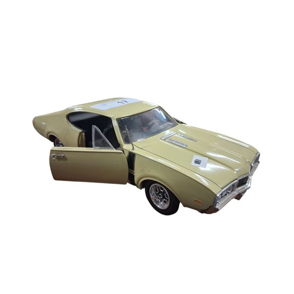 1:18 scale die cast Olds 442
