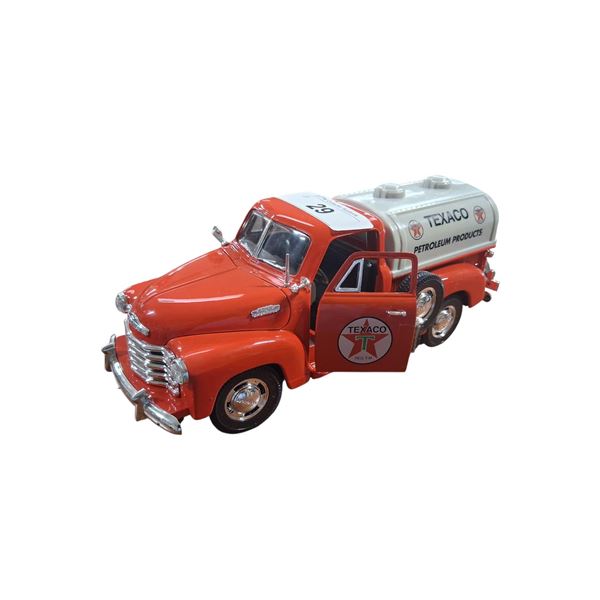 Texaco 1953 Chevrolet die cast truck 1:18 scale