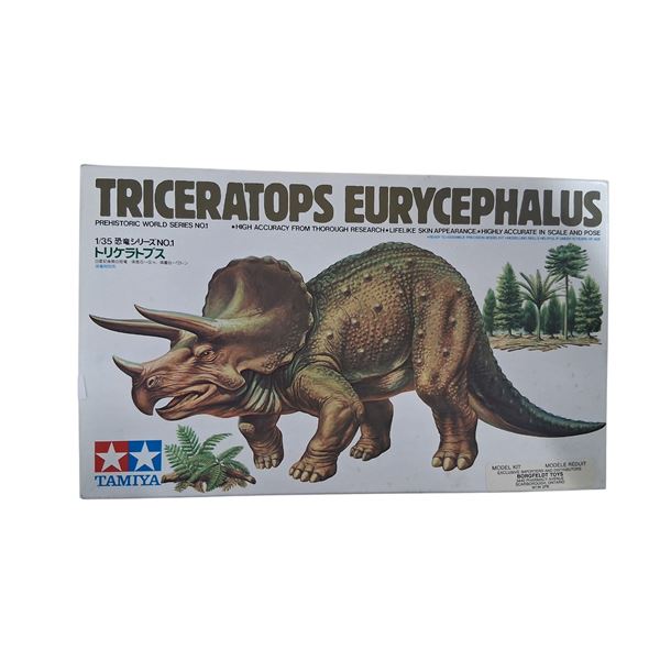 Triceratops Eurycephalus model kit