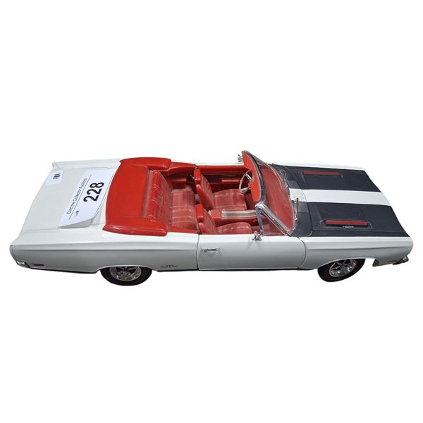 1:18 die cast 1969 Plymouth by ERTL
