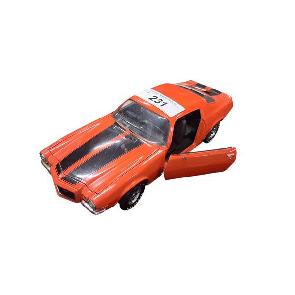1:18 die cast Camaro by ERTL