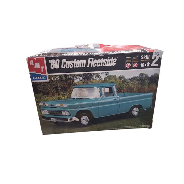 Vintage NIB 1960s custom fleetside Chevy truck 1:25 model kit