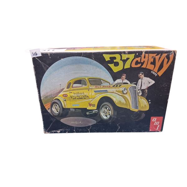 Vintage 1937 Chevy model kit with 2 complete engines