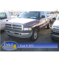 2001 DODGE RAM 1500 V8 MAGNUM,
