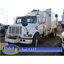 2002 INTERNATIONAL 4900 REFUSE TRUCK,