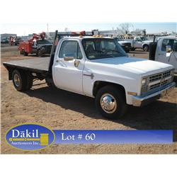 1982 CHEVROLET C30 FLATBED,