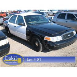 2002 FORD CROWN VIC POLICE B&W,