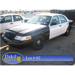 2000 FORD CROWN VIC POLICE B&W,