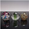Image 2 : 3pc Controlled Bubble Glass Paperweights