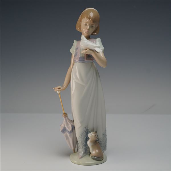 Lladro Porcelain Figurine Summer Stroll 1007611