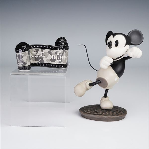 2pc Walt Disney Classics Figurines, Hey Minnie Wanna Go Steppin & Title