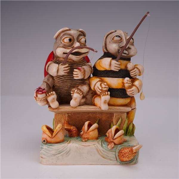 Harmony Kingdom Covered Box Figurine, Byron and Bumbles