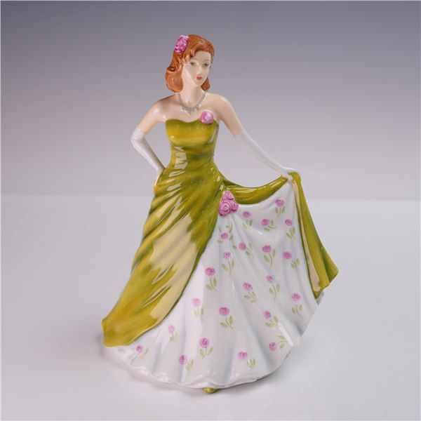Royal Doulton Figurine Pretty Ladies Ella HN5441