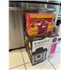 Image 2 : Instapot 6 Quart Model IP-LUX60 V3 and Snoopy Hot Dog Toaster In Biox