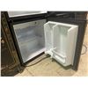 Image 3 : 2x Small Danby Fridges 20.5x18x19.5"
