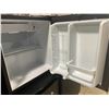 Image 2 : 2x Small Danby Fridges 20.5x18x19.5"
