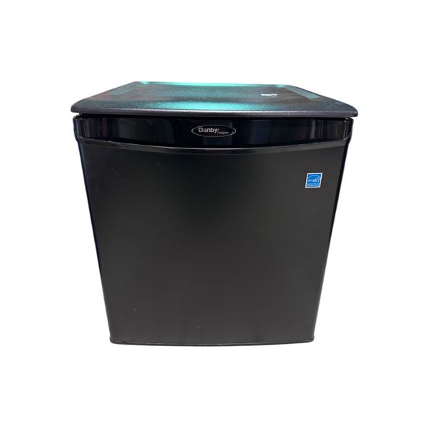 2x Small Danby Fridges 20.5x18x19.5"