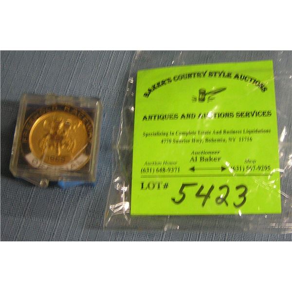 Early gold plated free port raceway officials badge