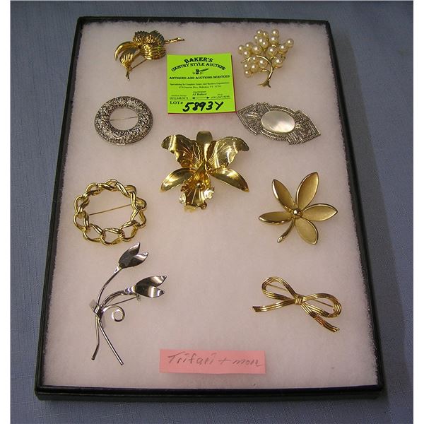 Great collection of vintage costume jewelry pins