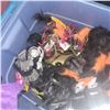 Image 4 : Blue Rubbermaid Tote w/ Contents - Halowe'en & Seasonal Decor