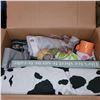 Image 2 : Box w/ Contents - Funny Shower Curtain, Textiles, Horse & Pineapple Decor Etc
